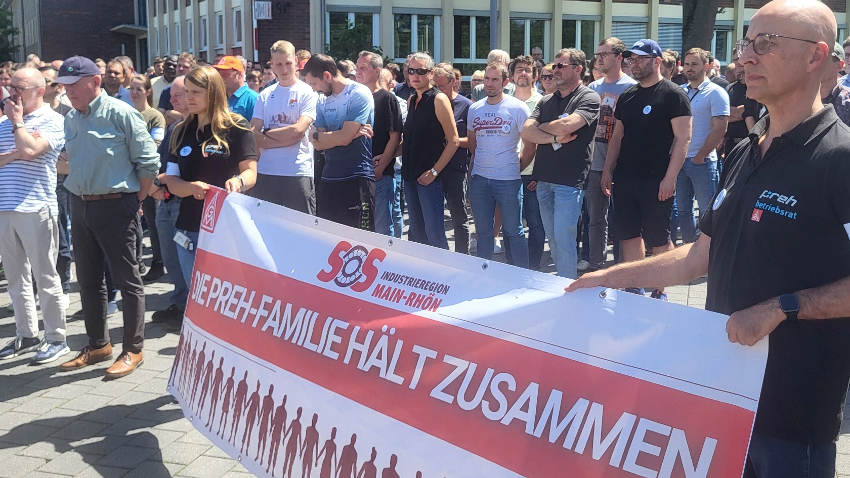 Menschenkette_bei_Preh_1